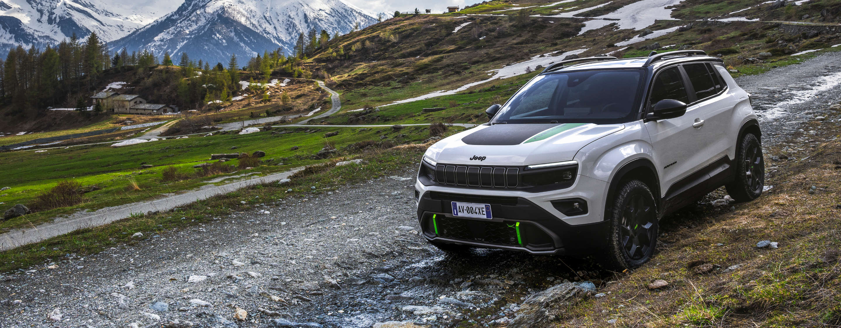 Jeep Avenger 4xe Hybrid, вигляд спереду