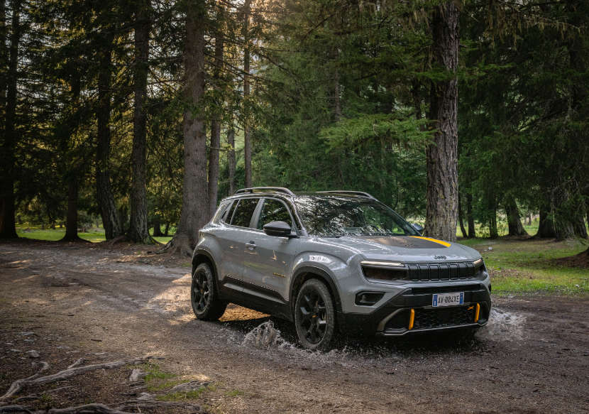 Jeep Avenger 4xe The North Face, вигляд спереду