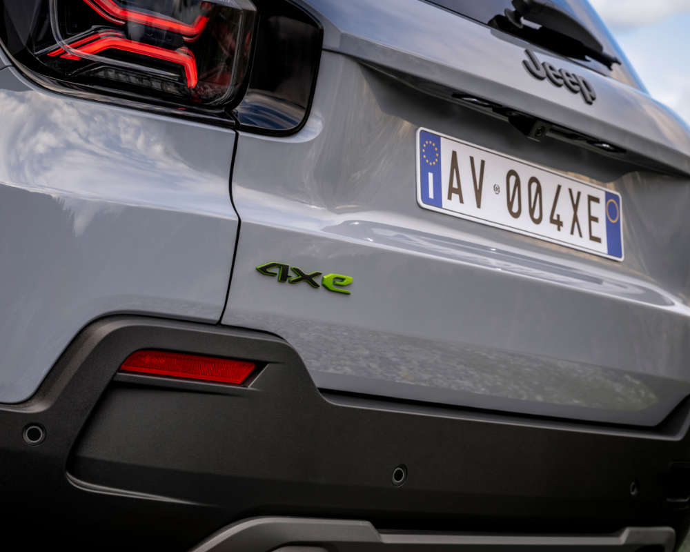 Jeep Avenger 4xe The North Face, передній бампер