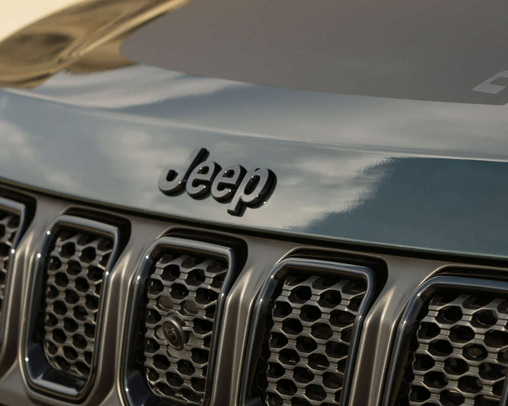Jeep Compass North Star, кузов зеленого кольору