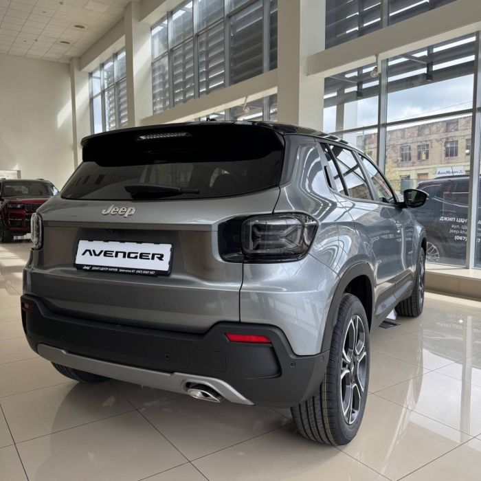 Jeep Avenger 1.2L e-Hybrid Summit 2025